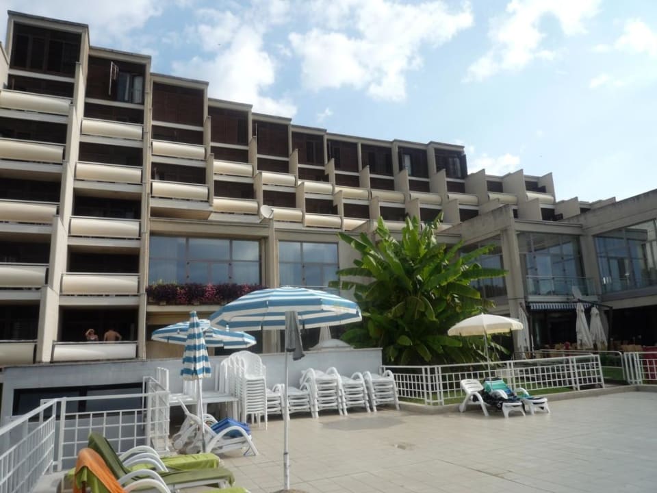 Sicht vom Pool aus Valamar Parentino Hotel