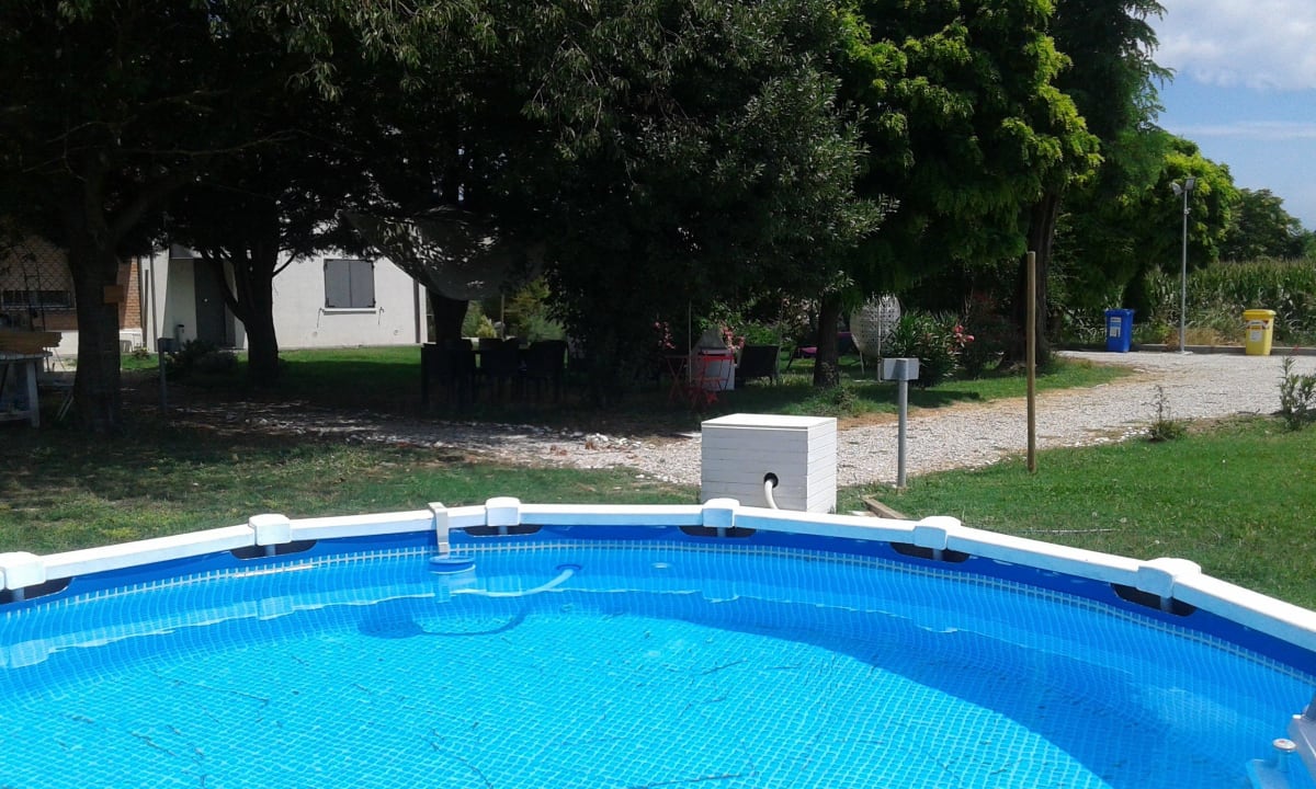 Piscina B&B Il giardino di Rebecca