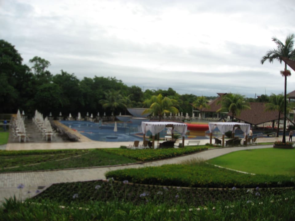Blick über die Poollandschaft Recanto Cataratas Thermas Resort & Convention