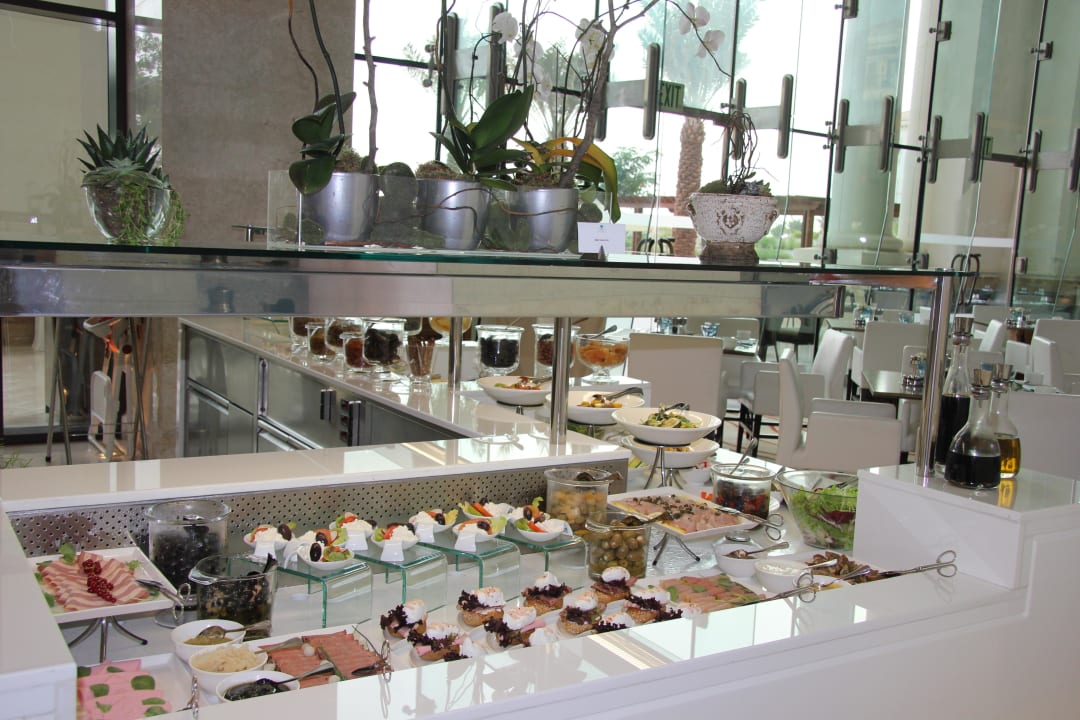 Frühstück The St. Regis Saadiyat Island Resort, Abu Dhabi