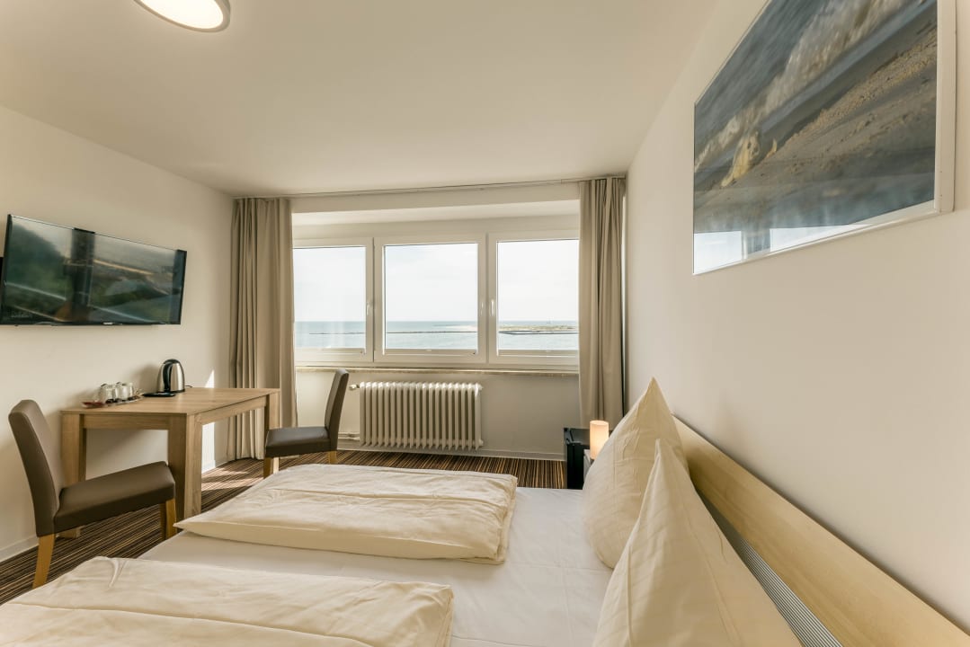 Zimmer Hotel garni Haus Felsen-Eck