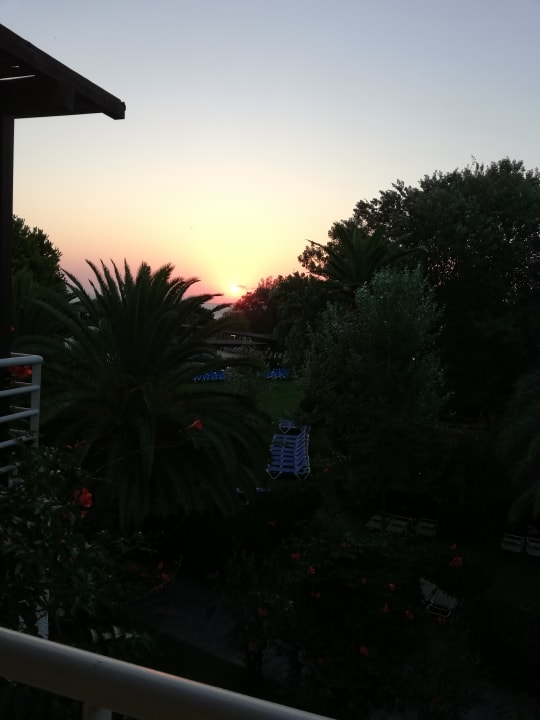 Ausblick Apollonia Beach Resort & Spa