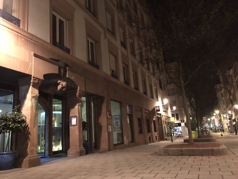 Hoteleingang Hotel de L'Europe
