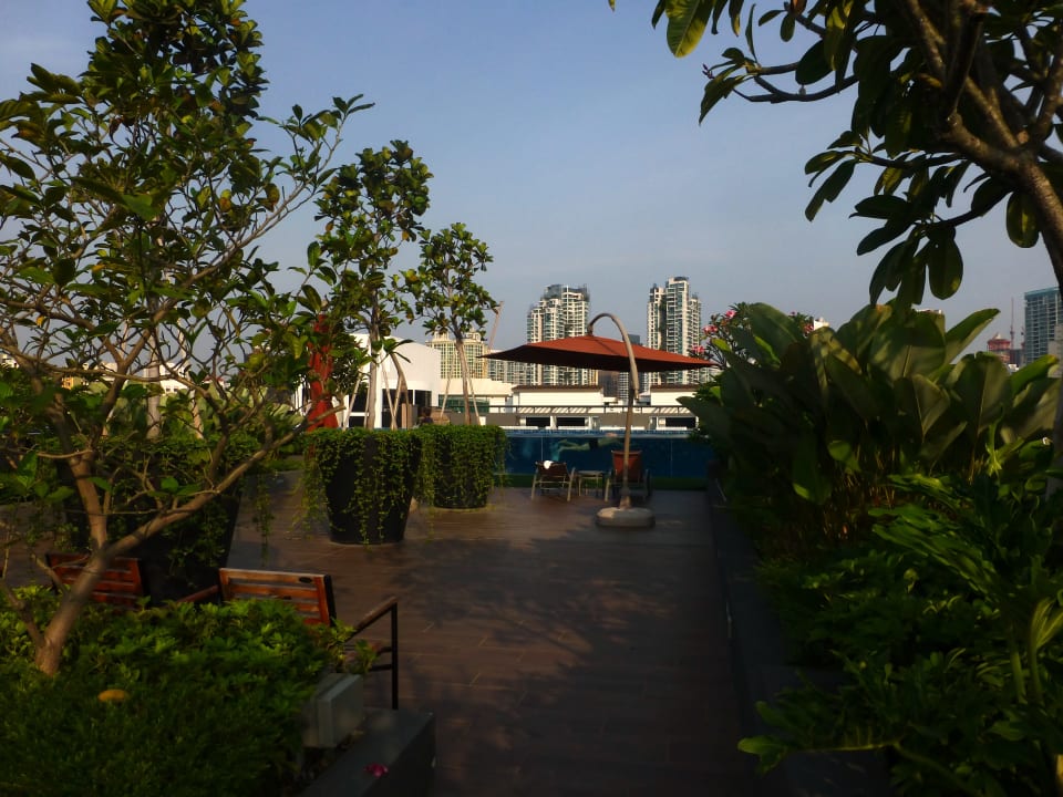 Gartenanlage Holiday Inn Express Singapore Clarke Quay