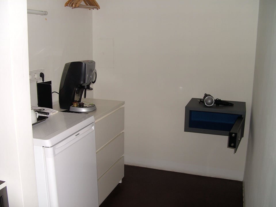 Zimmer Monkey - Kühlschrank und Kaffeemaschine Stanys - Das Apartmenthotel