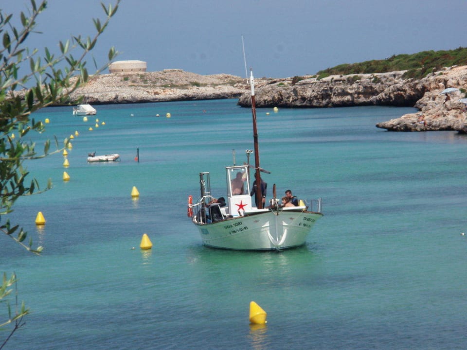 Ankunft Taucherboot Hotel Bahia