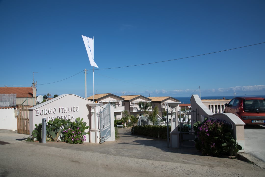 Sonstiges Valentour Residenza Borgo Italico