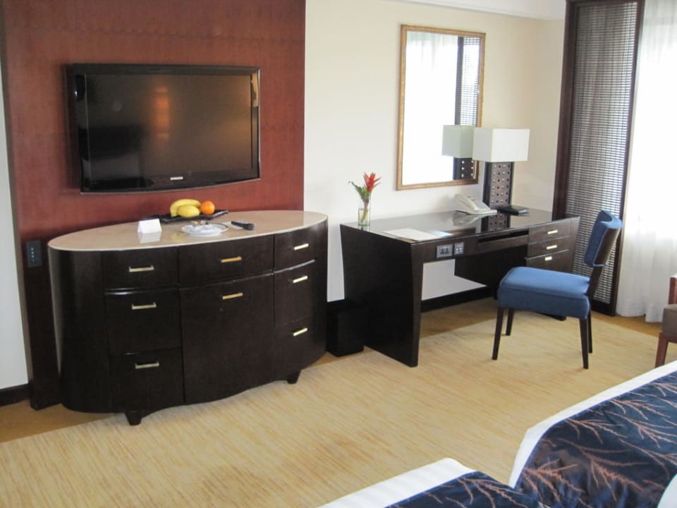 Grand Deluxe Room Hotel The Peninsula Manila