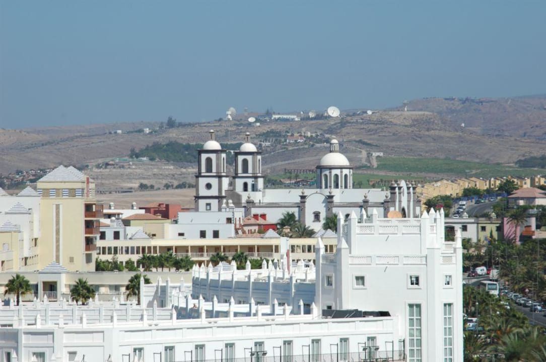Blick auf die Nachbarhotels Lopesan Costa Meloneras, Resort & Spa