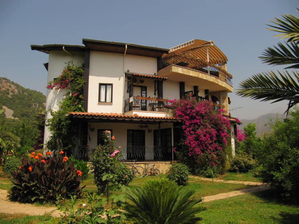 Blick vom Garten Hotel Anatolia Resort