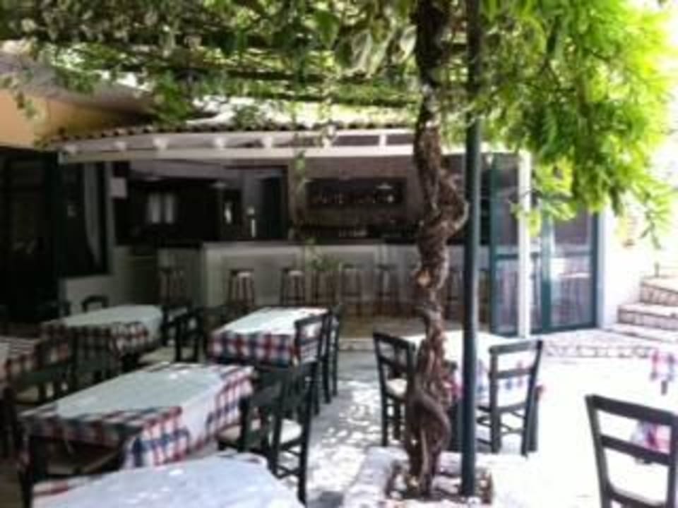 Liapades Beach Hotel Cricket  Taverne Hotel & Apartments Liapades Beach