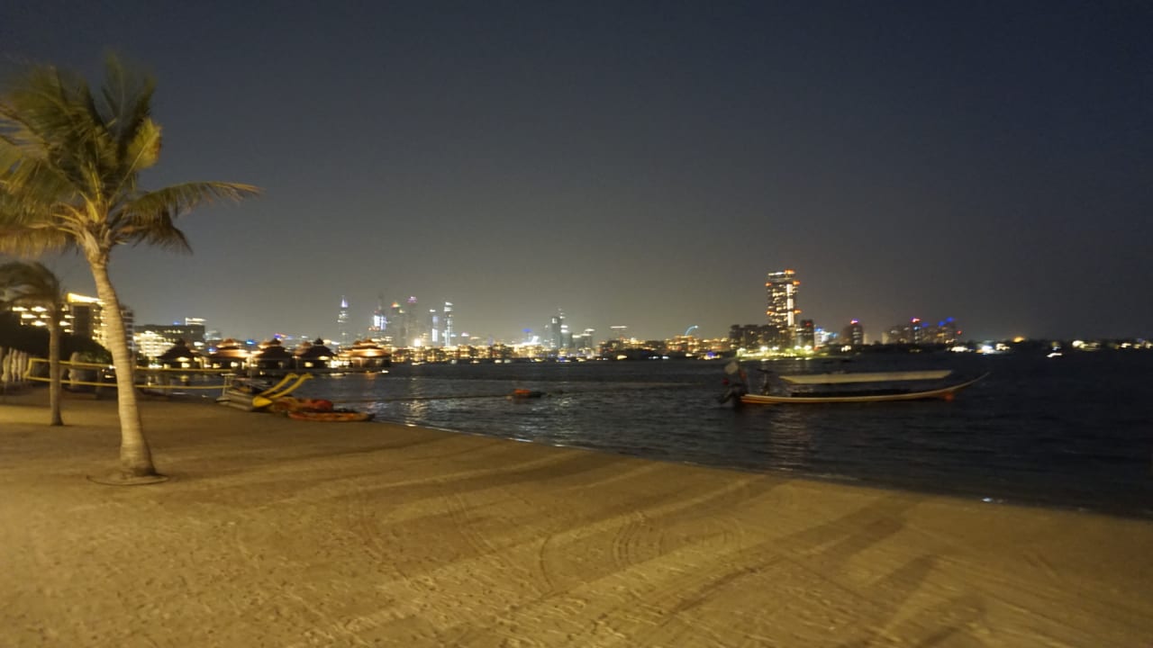 Strand Anantara The Palm Dubai Resort