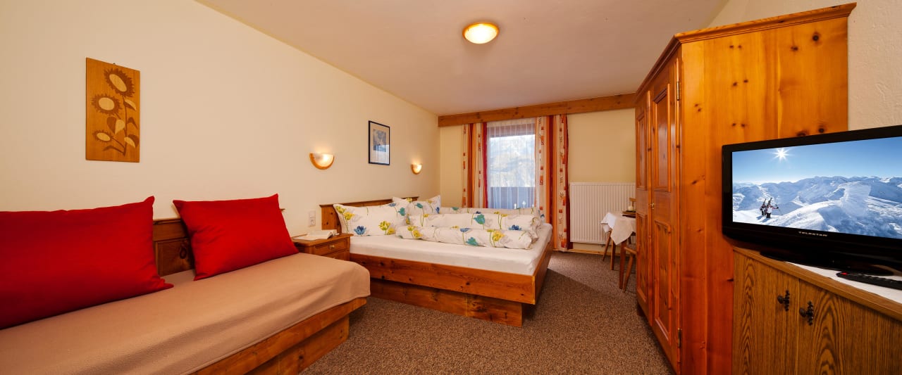 2-3 Bett Zimmer Alpengasthof Köfels