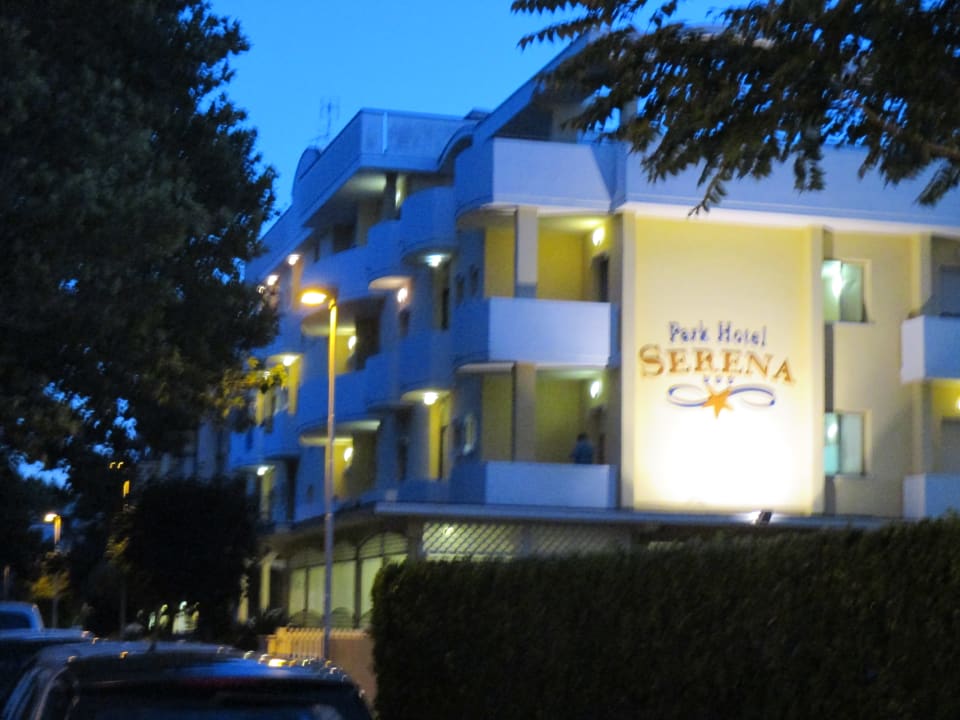 Außenansicht Park Hotel Serena