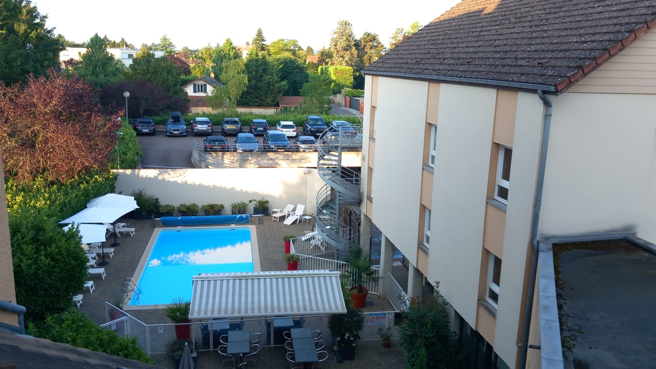 Pool Hotel Ibis Beaune Centre