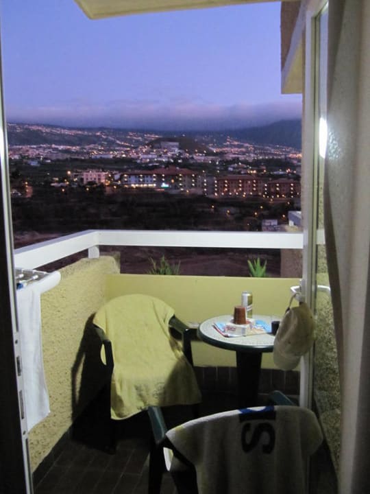 Balkon mit Ausblick vom 10ten Stock Be Live Tenerife - Adults only
