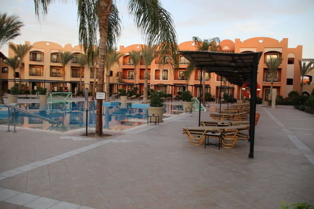 Hotelpool ... klein aber fein Jaz Dar EL Madina