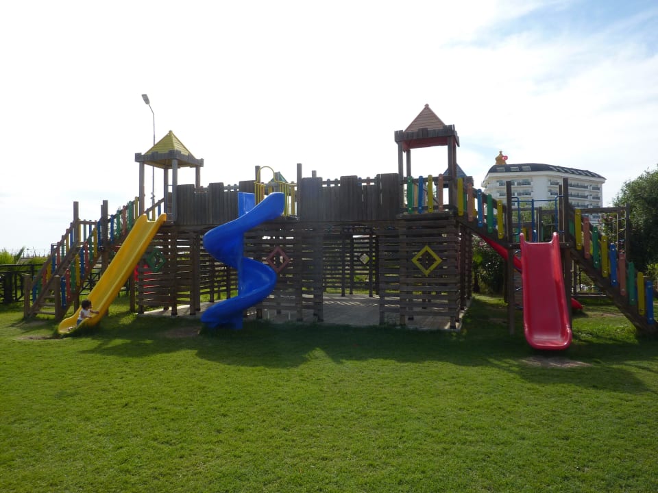 Rutschen neben Miniclub Seaden Sea World Resort & Spa