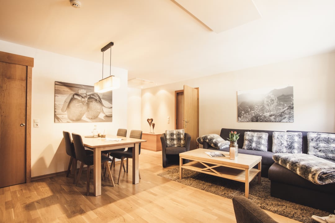 Zimmer Hotel Johanna mitten im Ötztal