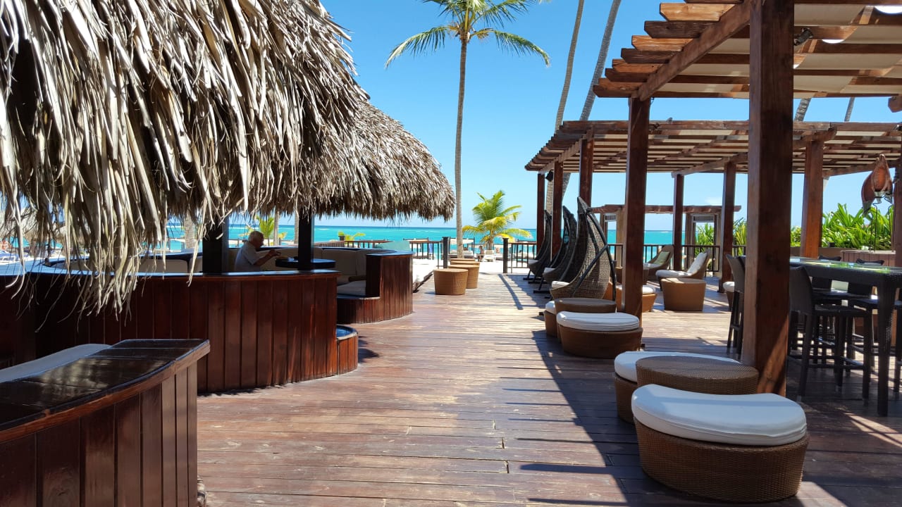 Strandbar mit Meerblick Punta Cana Princess All Suites Resort & Spa