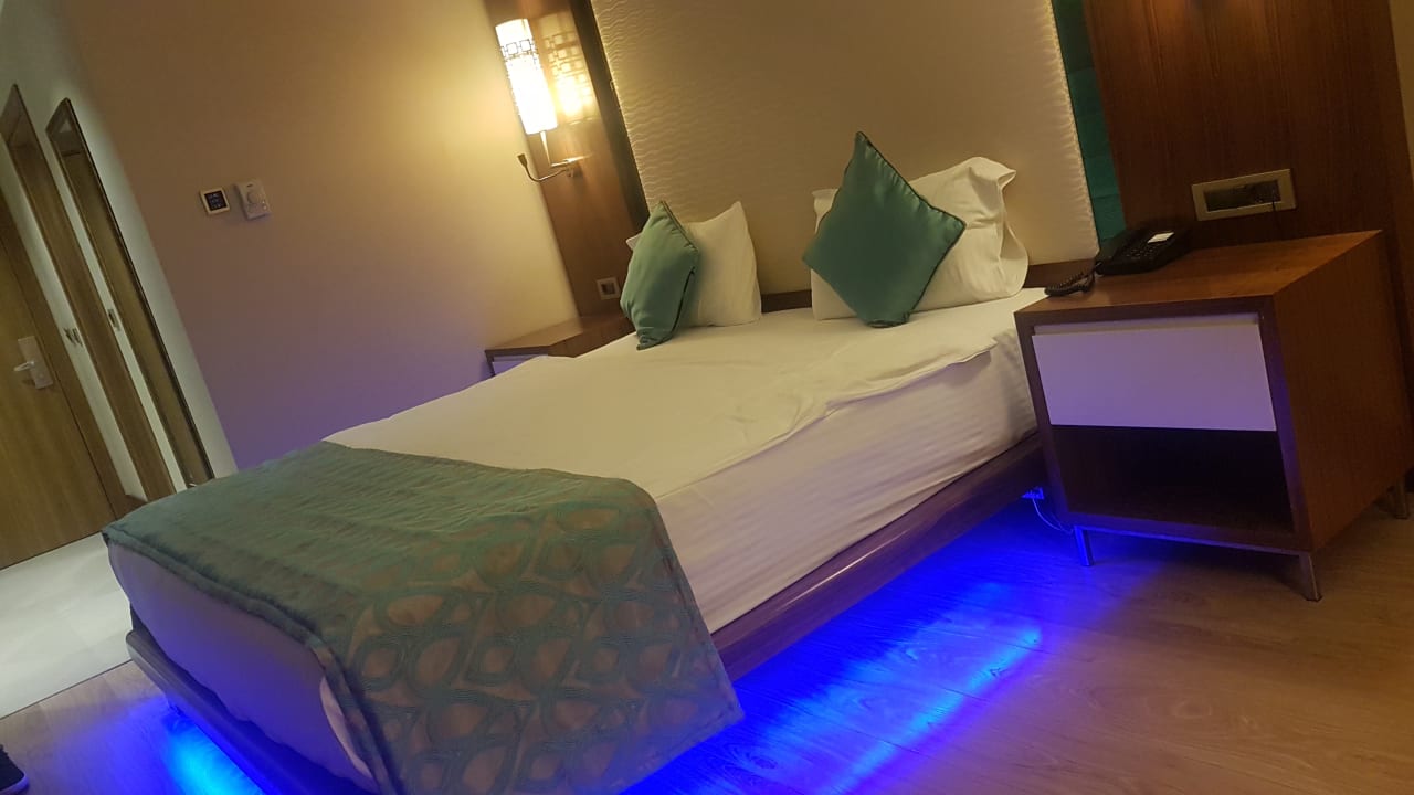 Zimmer Ramada Resort Kusadasi & Golf