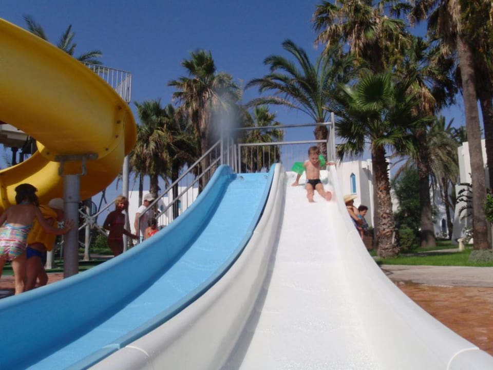 Zjeżdżalnie dla dzieci Ruspina Beach Resort