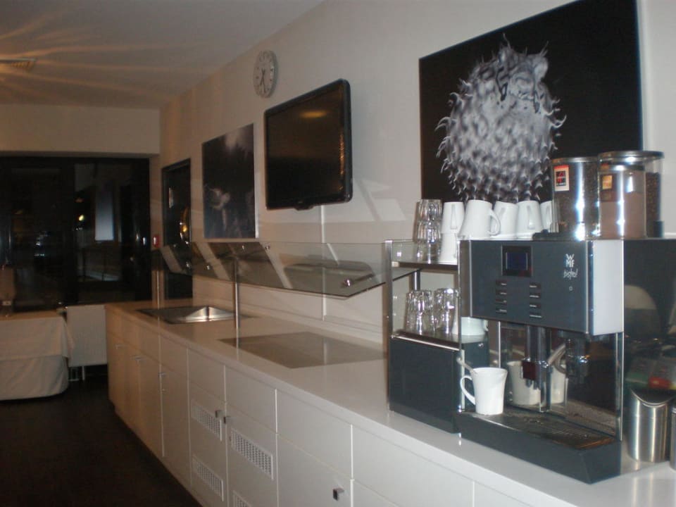 Das Frühstücksbüffet wurde hier aufgebaut Friendly Cityhotel Oktopus