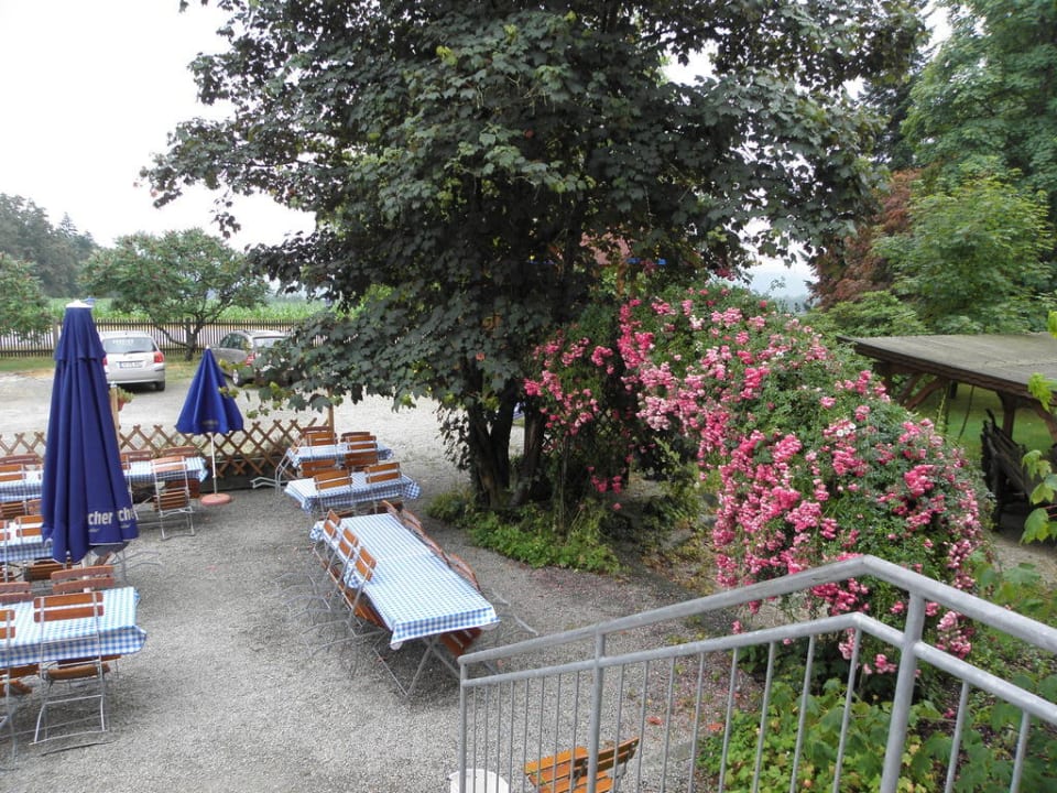 Biergarten Hotel Burgwald