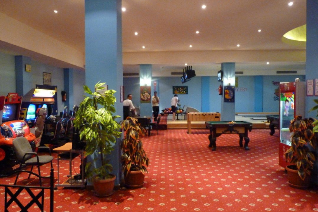 Spielhalle 4 Bowlingbahnen , Billiard usw. Titanic Beach Spa & Aqua Park