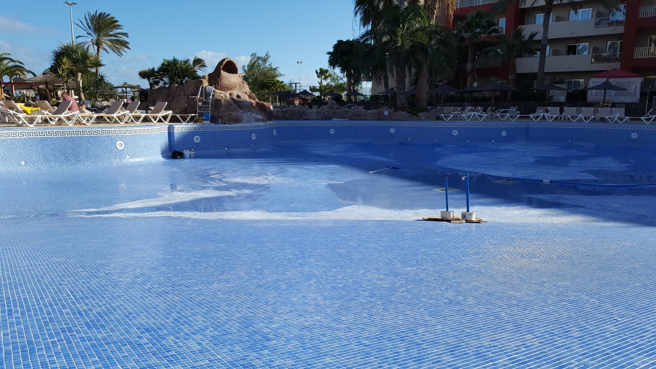 Pool Elba Carlota Beach & Golf Resort