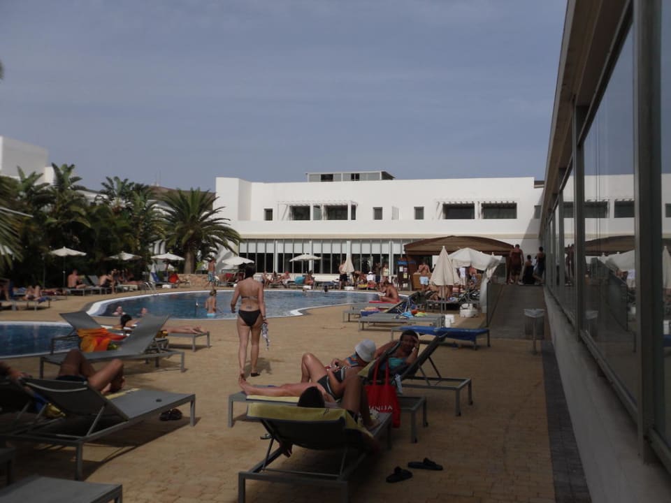 Pool mit Pool-Bar R2 Bahía Playa Design Hotel & Spa - Adults Only