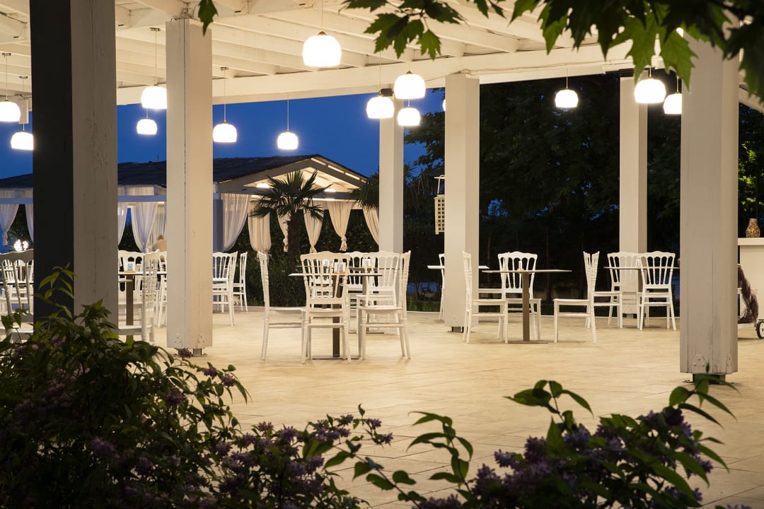 Gastro Olympian Bay Grand Resort