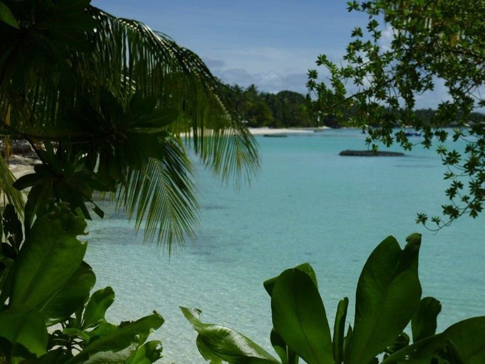 Blick vom Haruge auf den Strand Kuramathi Maldives
