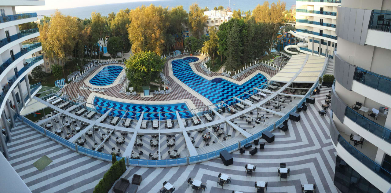 Ausblick vom Balkon bei Meerblick-Zimmer Hotel Botanik Platinum