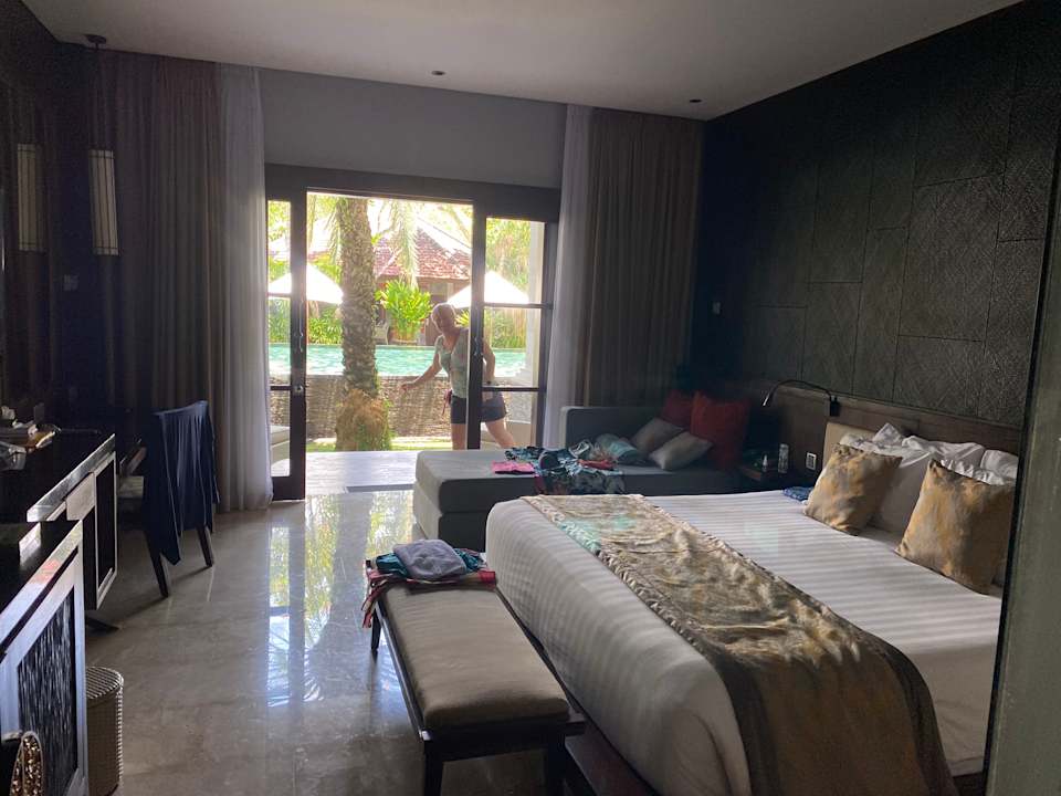 Zimmer Puri Santrian