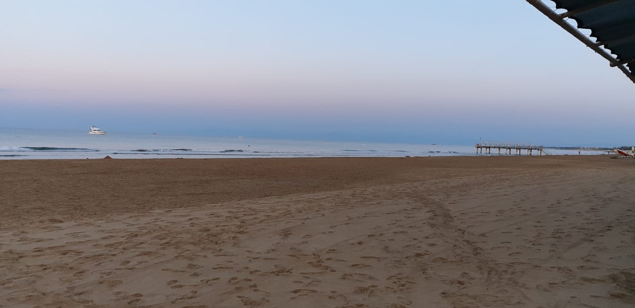 Strand Hotel Terrace Beach Resort