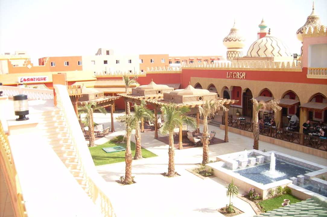 Restaurants Pickalbatros Alf Leila Wa Leila Resort - Neverland Hurghada