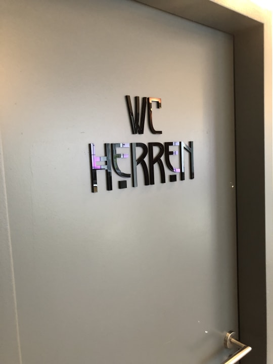 Zimmer Premier Inn Saarbrücken City Centre