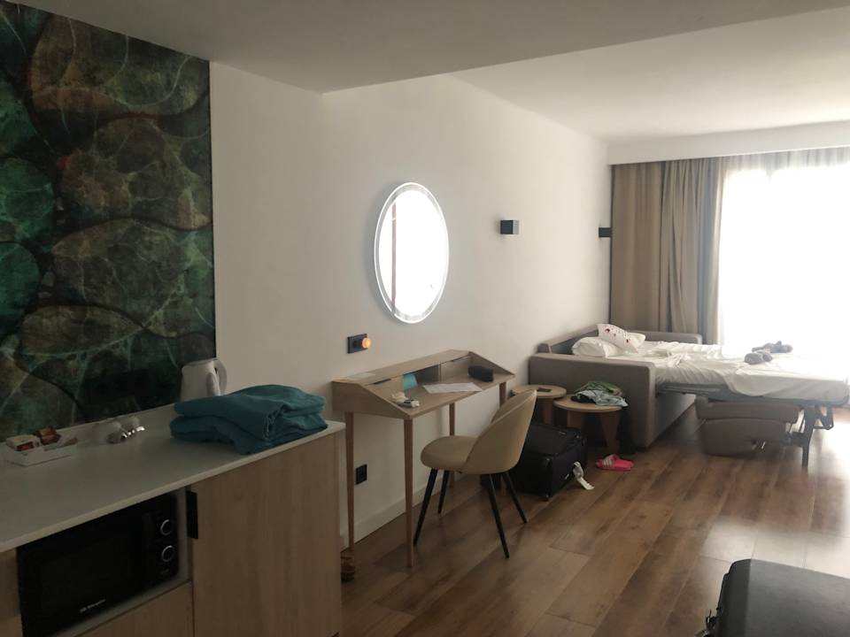 Zimmer Alua Suites Las Rocas
