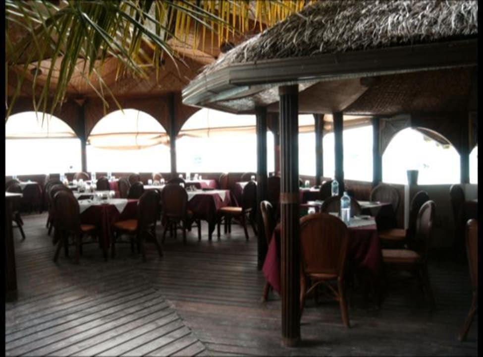 Restaurant Thulhagiri Island Resort
