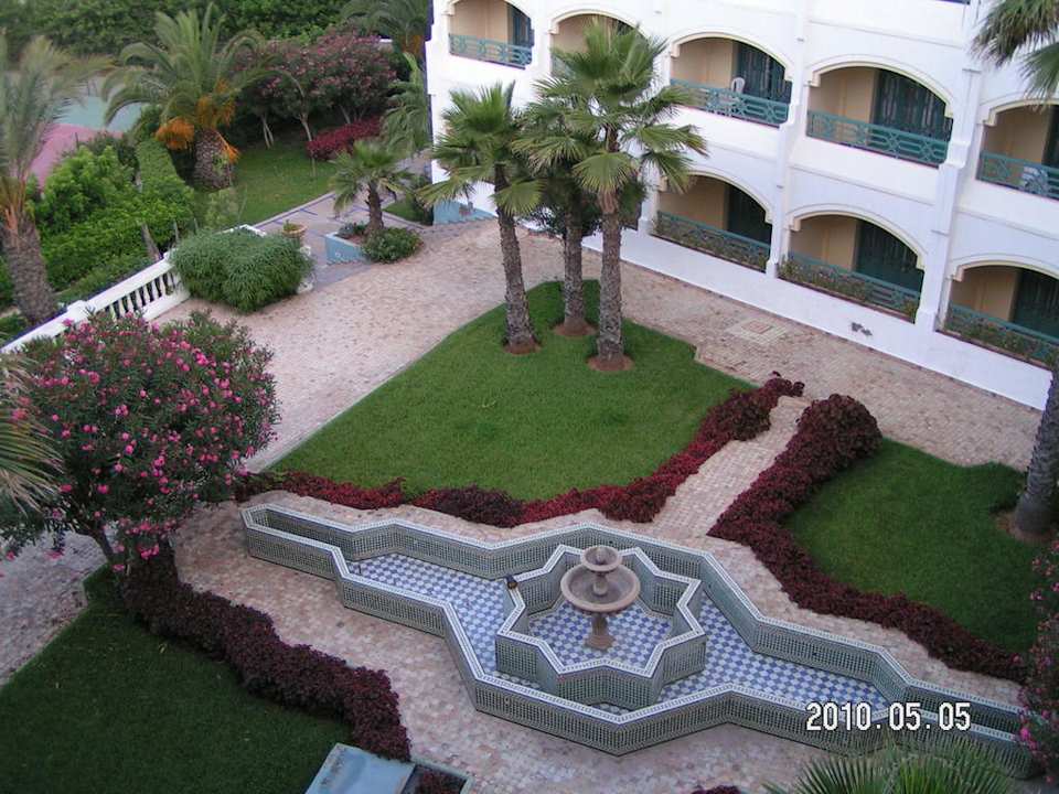Widok z balkonu Hotel Le Tivoli