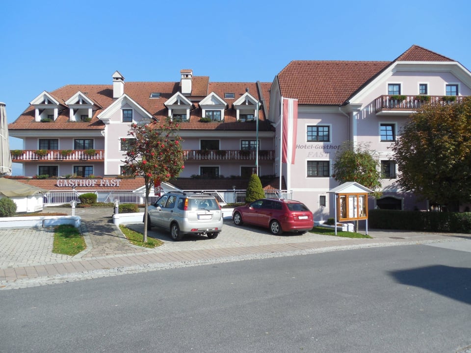 Hotel Fast Vorderansicht Mein Hotel Fast