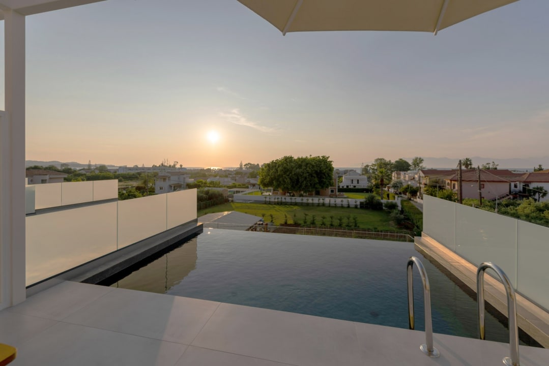 Pool Thimios Acharavi Suites