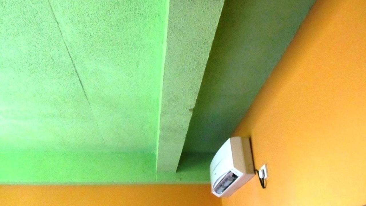 Zimmerdecke, Beton nur angestrichen Hotel Anse Takamaka View