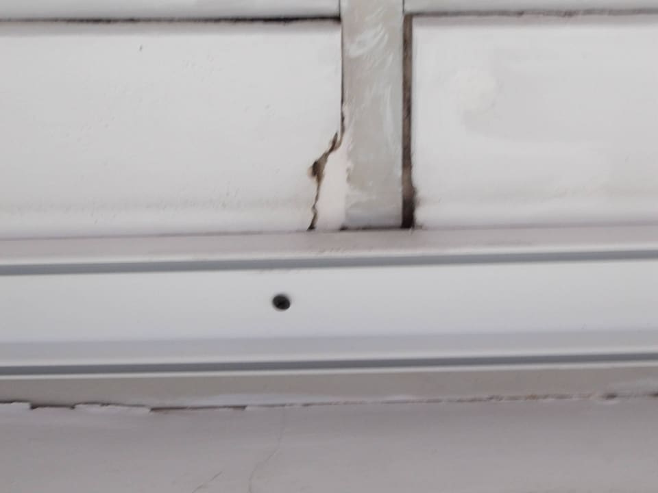 Regen im Zimmer Bahía de Alcúdia Hotel & Spa