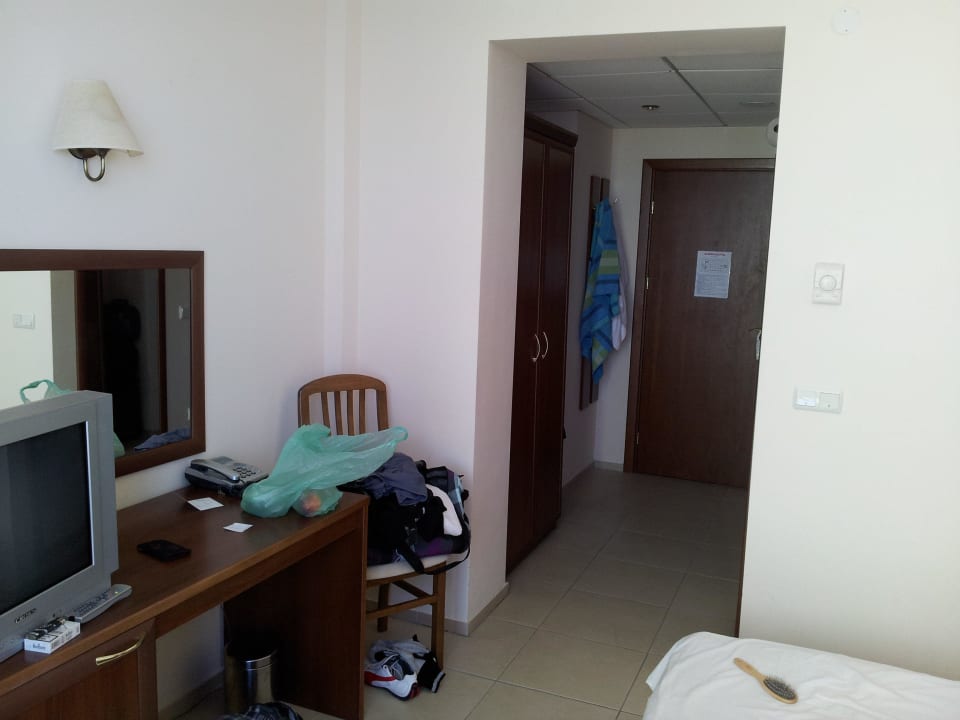 Wohn-/Schlafraum Hotel Glarus