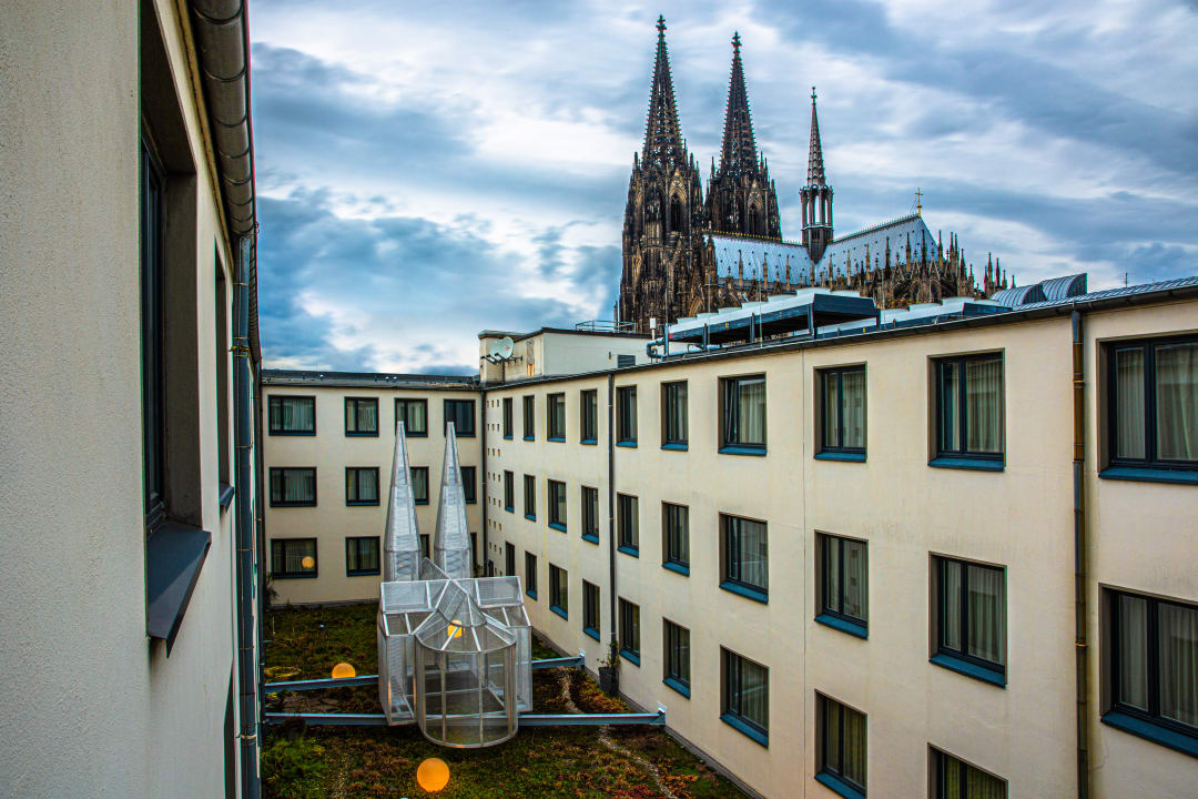 Ausblick Hotel Mondial am Dom Cologne- MGallery