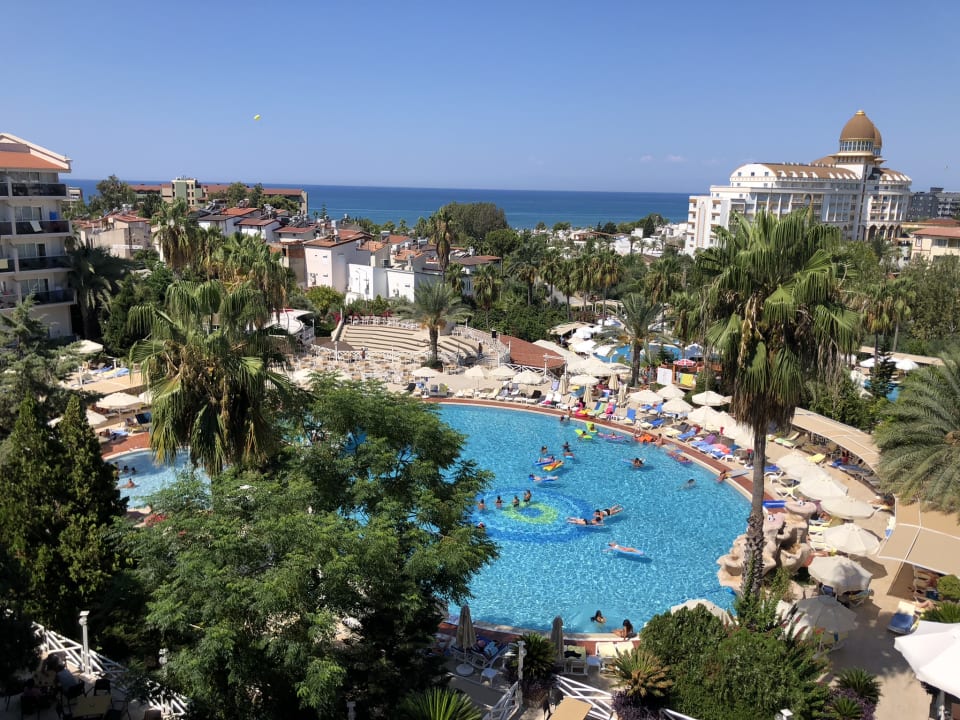 Pool Seaden Corolla Hotel