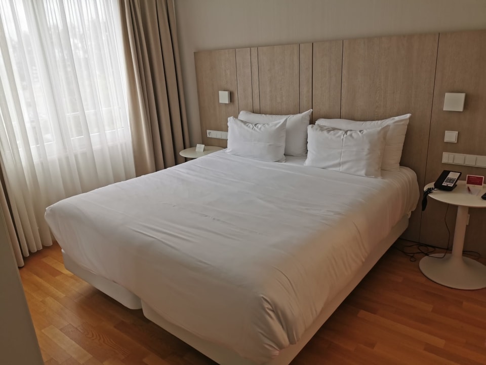 Zimmer NH Collection Hamburg City