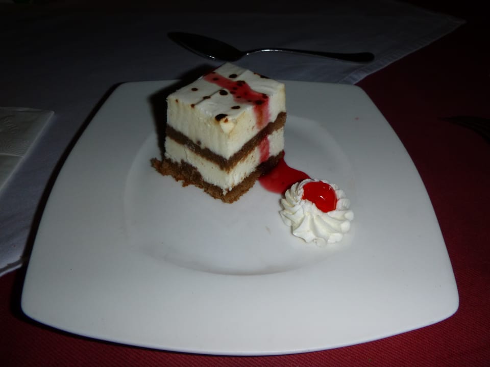 6. Gang - Themenrestaurant - Italiener Cleopatra Luxury Resort Makadi Bay